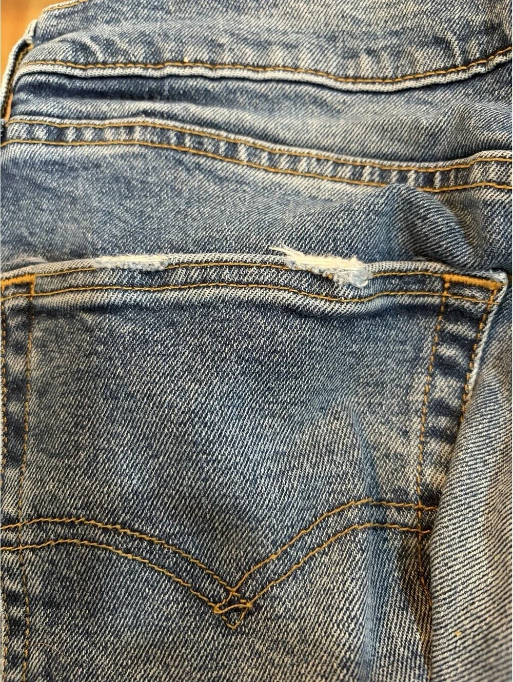 Levis 505 Classic Fit Mens Jeans Medium Wash Straight Leg Denim 34x34